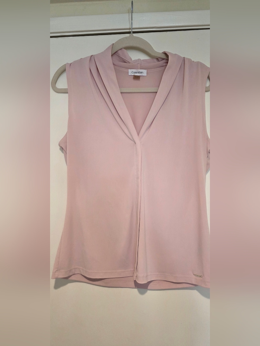 Calvin Klein Women's Pale Pink Sleeveless Blouae Size Medium